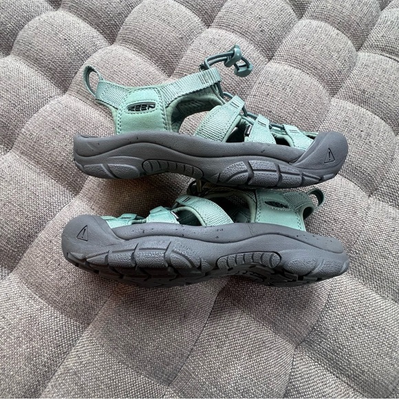 Women’s Keen Sandals - Picture 9 of 13